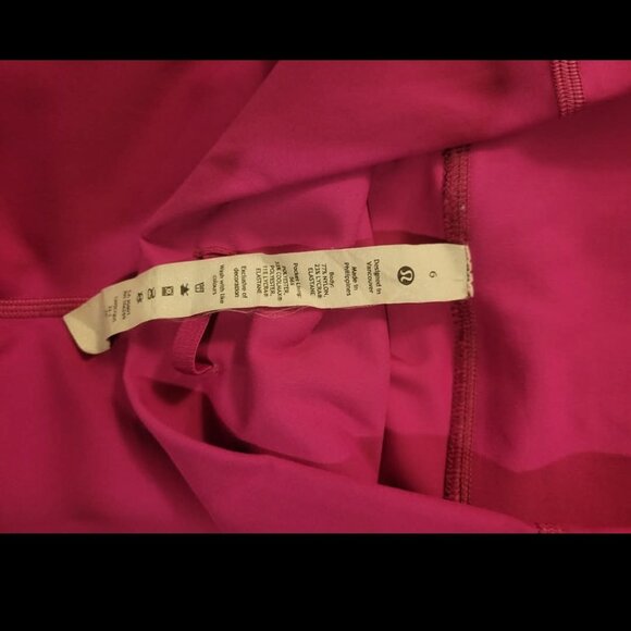 Lululemon Wonder Unders - Picture 2 of 2